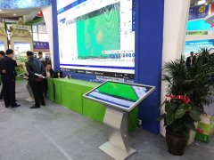 杨凌农高会，宁夏吉鼎科技提供的机器展示