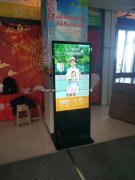 银川华润万家8店，立式刷屏机安装完成。